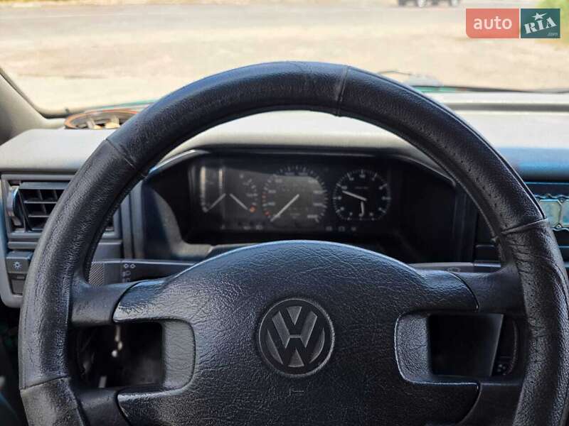 Минивэн Volkswagen Transporter 1994 в Черновцах