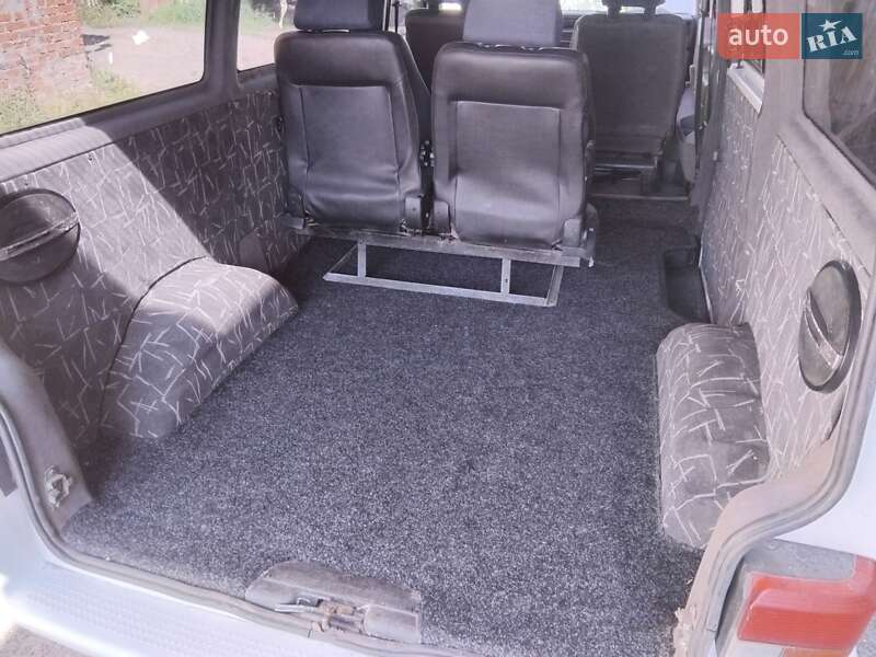 Мінівен Volkswagen Transporter 1998 в Луцьку