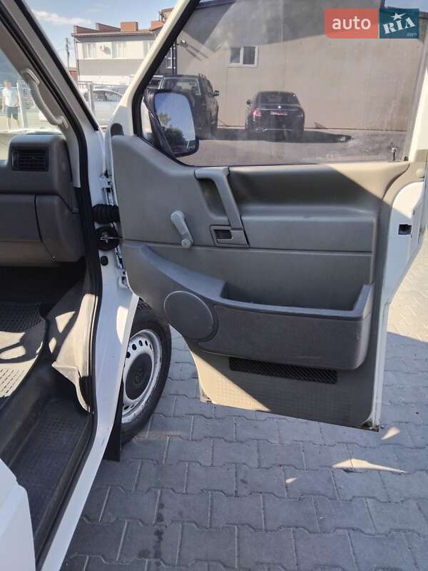Мінівен Volkswagen Transporter 1998 в Луцьку