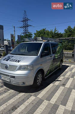 Минивэн Volkswagen Transporter 2004 в Львове