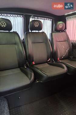 Минивэн Volkswagen Transporter 2016 в 