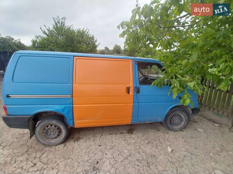 Грузовой фургон Volkswagen Transporter 1991 в Михновцах