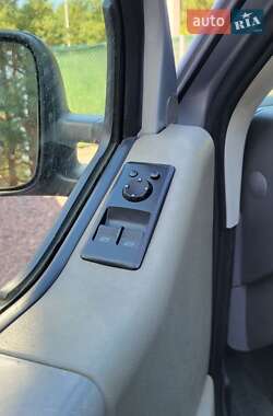 Минивэн Volkswagen Transporter 2003 в 
