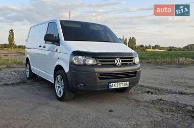Грузовой фургон Volkswagen Transporter 2012 в Полтаве
