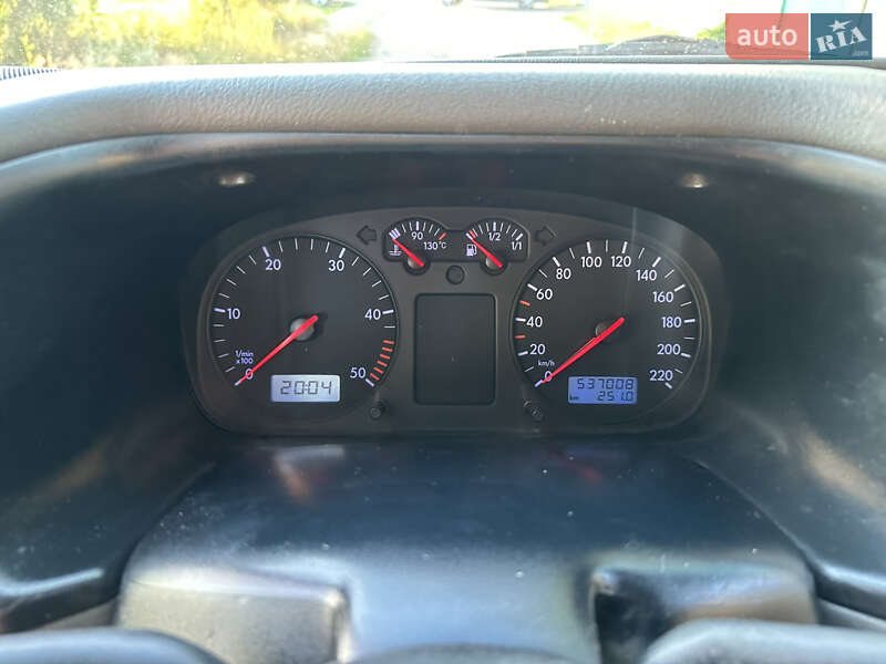 Минивэн Volkswagen Transporter 1999 в Гадяче