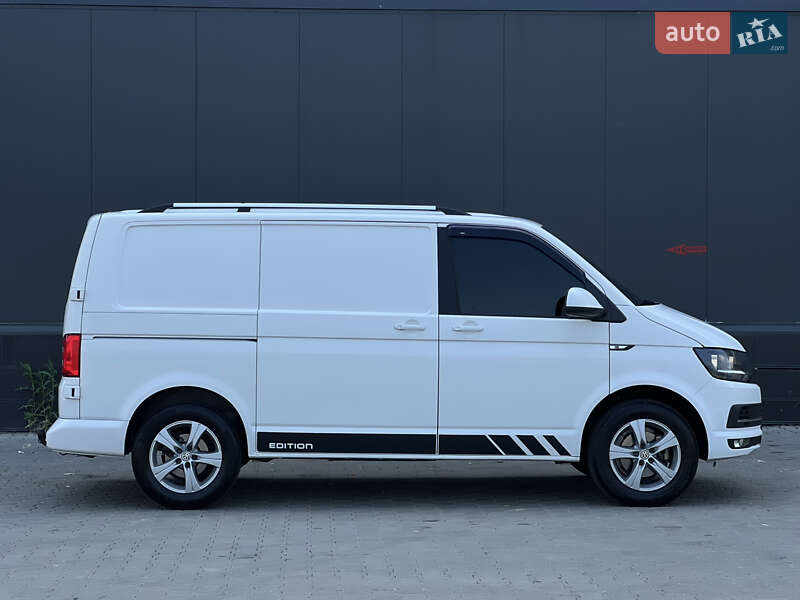Грузовой фургон Volkswagen Transporter 2017 в Киеве