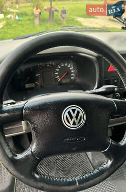 Минивэн Volkswagen Transporter 2003 в 