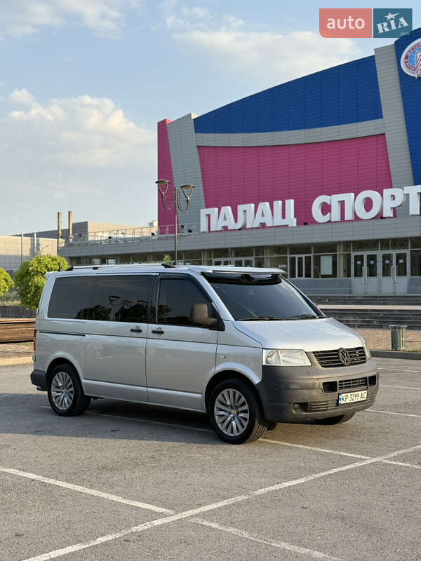 Минивэн Volkswagen Transporter 2008 в 
