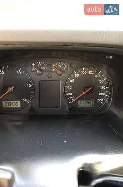 Мінівен Volkswagen Transporter 2001 в 