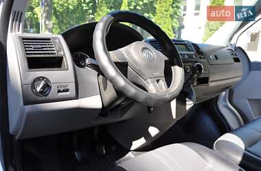 Минивэн Volkswagen Transporter 2010 в 
