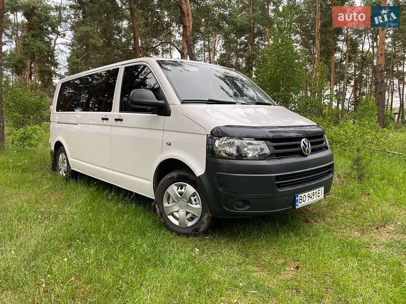 Минивэн Volkswagen Transporter 2015 в Седлище