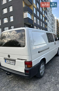Минивэн Volkswagen Transporter 2000 в 