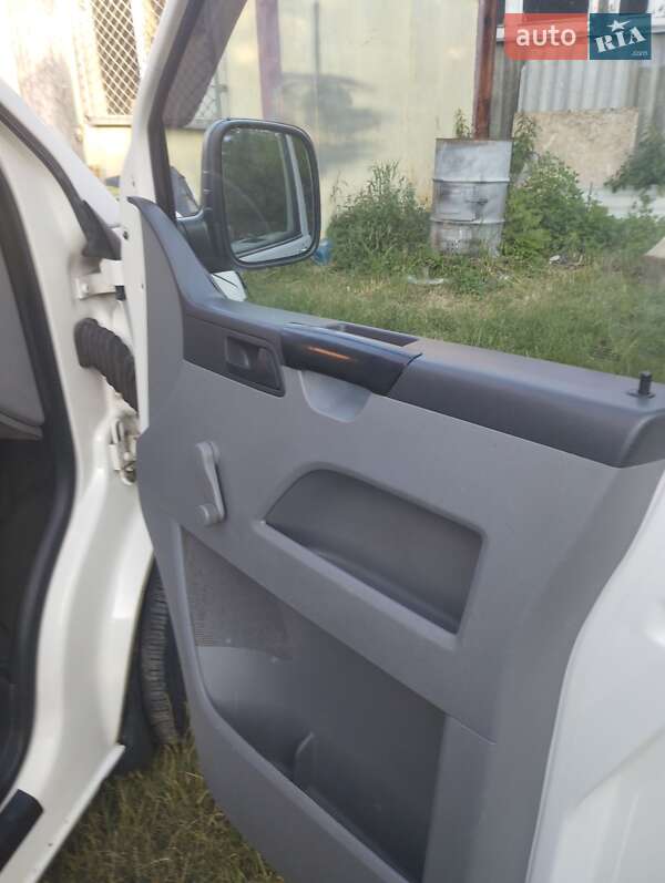 Мінівен Volkswagen Transporter 2006 в Чорткові