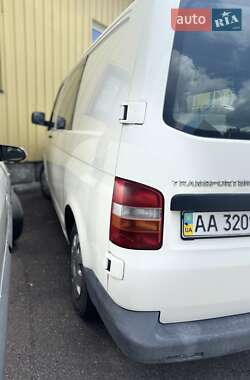 Грузовой фургон Volkswagen Transporter 2004 в 