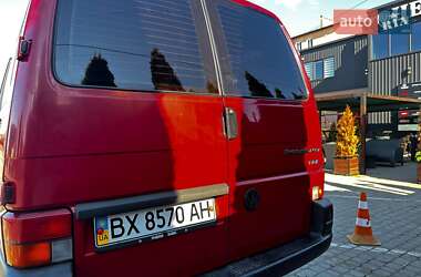 Минивэн Volkswagen Transporter 2000 в 