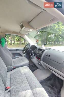Минивэн Volkswagen Transporter 2004 в 