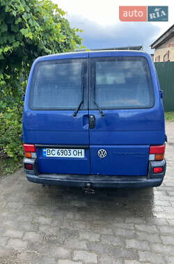 Минивэн Volkswagen Transporter 2000 в 