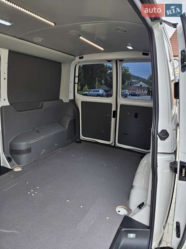 Грузовой фургон Volkswagen Transporter 2020 в Бережанах