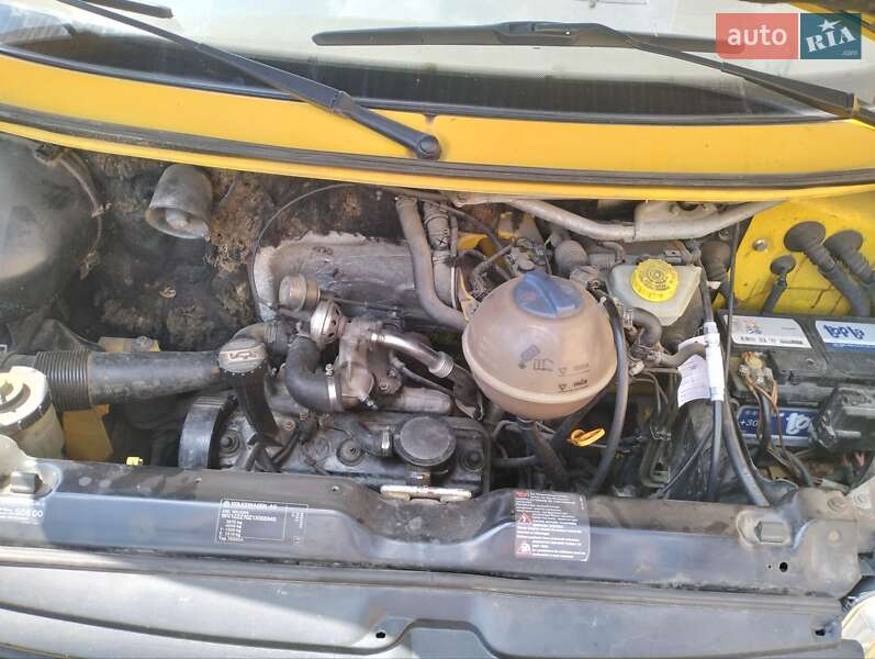 Мінівен Volkswagen Transporter 2000 в Здолбуніві