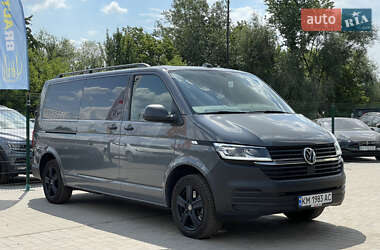 Минивэн Volkswagen Transporter 2021 в 