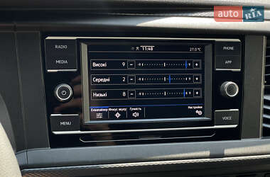 Минивэн Volkswagen Transporter 2021 в 