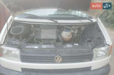 Минивэн Volkswagen Transporter 2000 в 