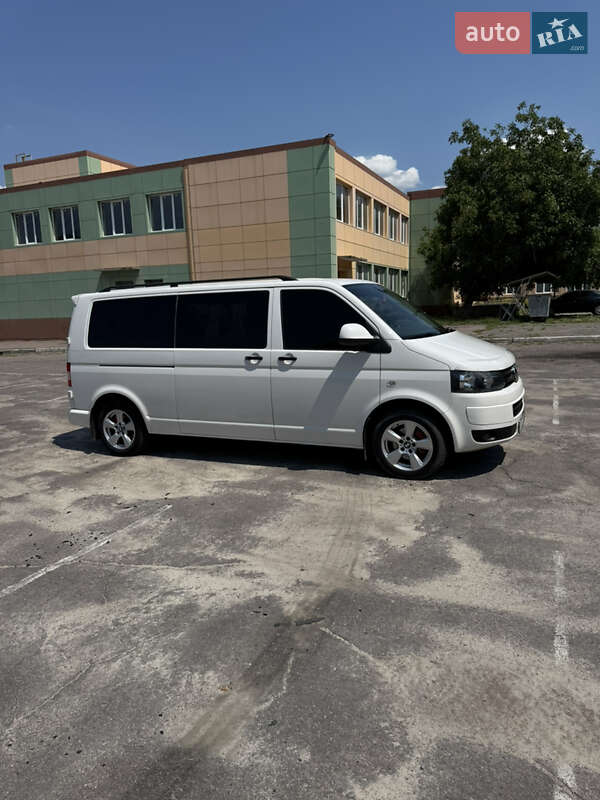 Мінівен Volkswagen Transporter 2012 в Верхньодніпровську