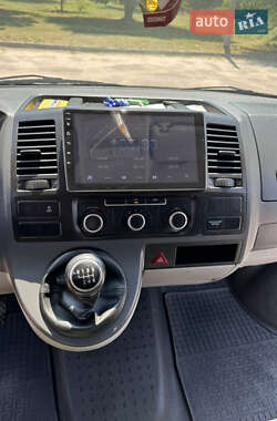 Минивэн Volkswagen Transporter 2012 в 
