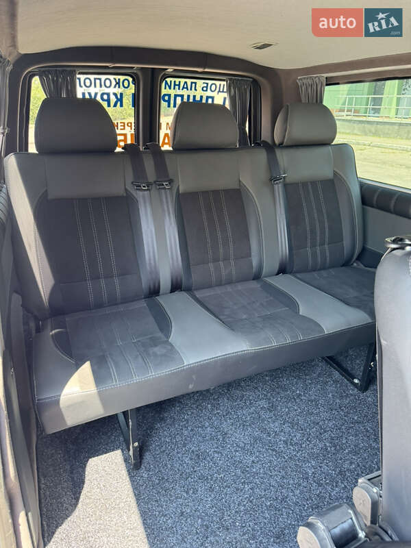 Мінівен Volkswagen Transporter 2012 в Верхньодніпровську