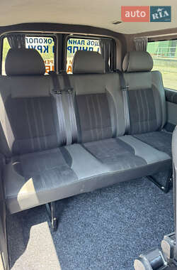 Минивэн Volkswagen Transporter 2012 в 