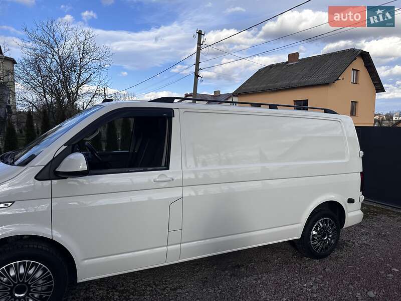 Грузовой фургон Volkswagen Transporter 2020 в Львове