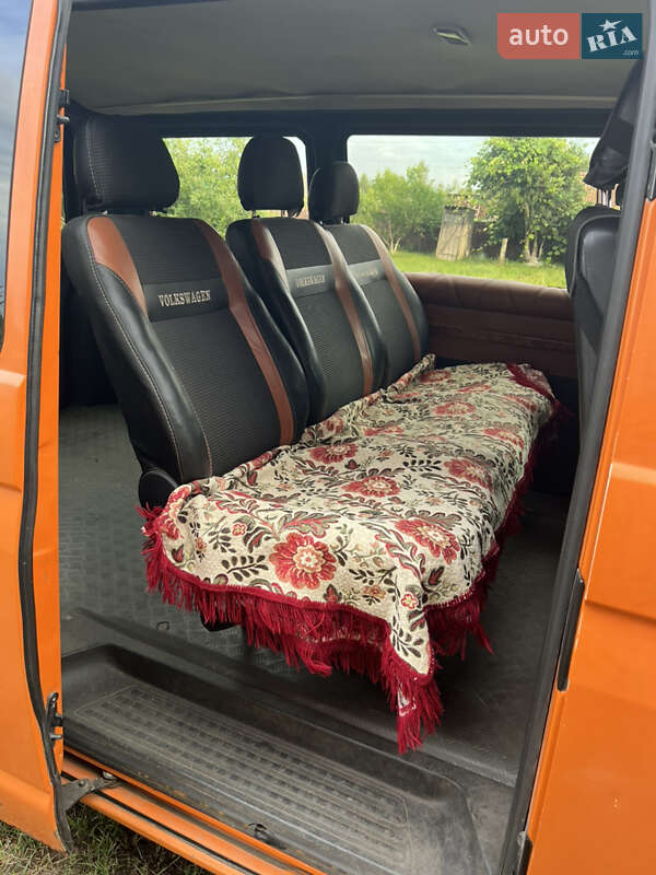 Минивэн Volkswagen Transporter 2009 в Глинном