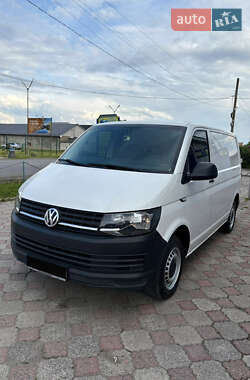 Грузовой фургон Volkswagen Transporter 2016 в Мукачево