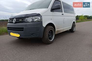 Вантажний фургон Volkswagen Transporter 2012 в Чернігові