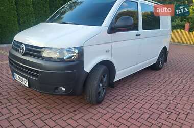 Грузопассажирский фургон Volkswagen Transporter 2015 в Хмельницком