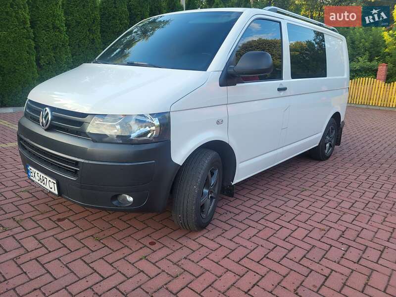 Грузопассажирский фургон Volkswagen Transporter 2015 в 