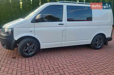 Грузопассажирский фургон Volkswagen Transporter 2015 в 
