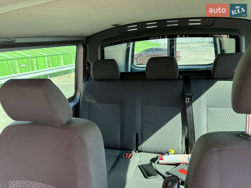 Минивэн Volkswagen Transporter 2012 в Киеве