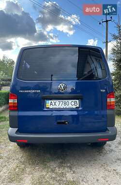 Минивэн Volkswagen Transporter 2009 в 