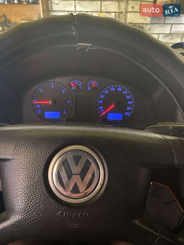 Мінівен Volkswagen Transporter 2004 в Харкові