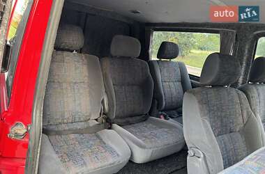 Мінівен Volkswagen Transporter 2009 в 