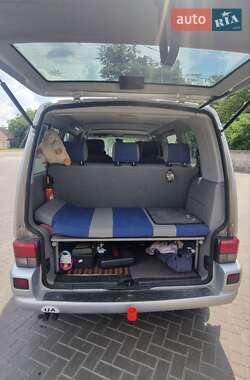 Минивэн Volkswagen Transporter 2000 в 
