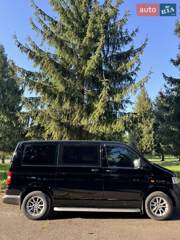 Мінівен Volkswagen Transporter 2004 в Стрию