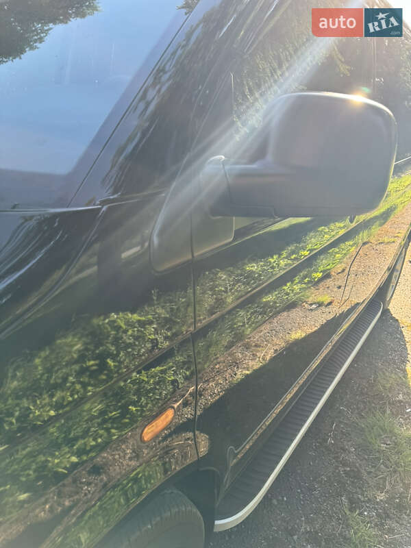 Мінівен Volkswagen Transporter 2004 в Стрию