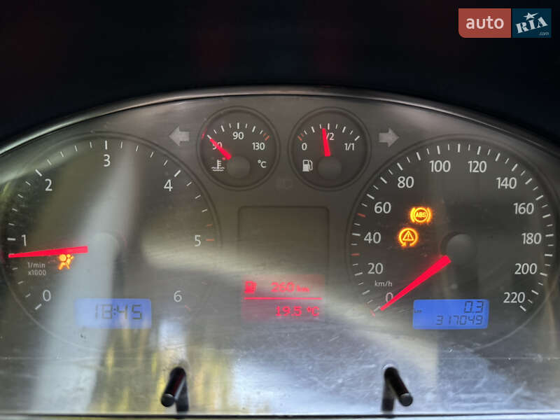 Мінівен Volkswagen Transporter 2004 в Стрию