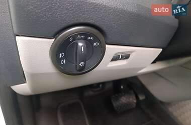 Минивэн Volkswagen Transporter 2018 в 