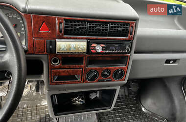 Минивэн Volkswagen Transporter 2001 в 