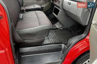 Минивэн Volkswagen Transporter 2001 в 