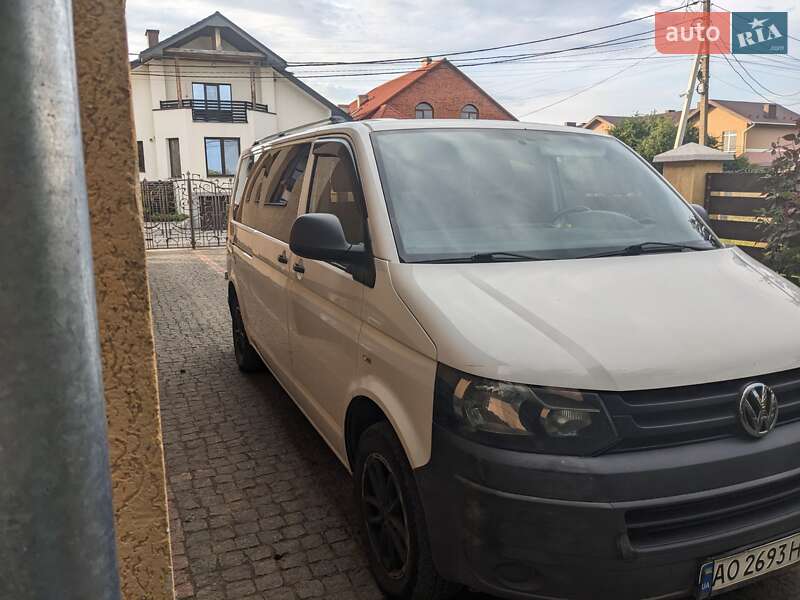Минивэн Volkswagen Transporter 2013 в Мукачево