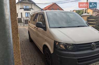 Минивэн Volkswagen Transporter 2013 в 